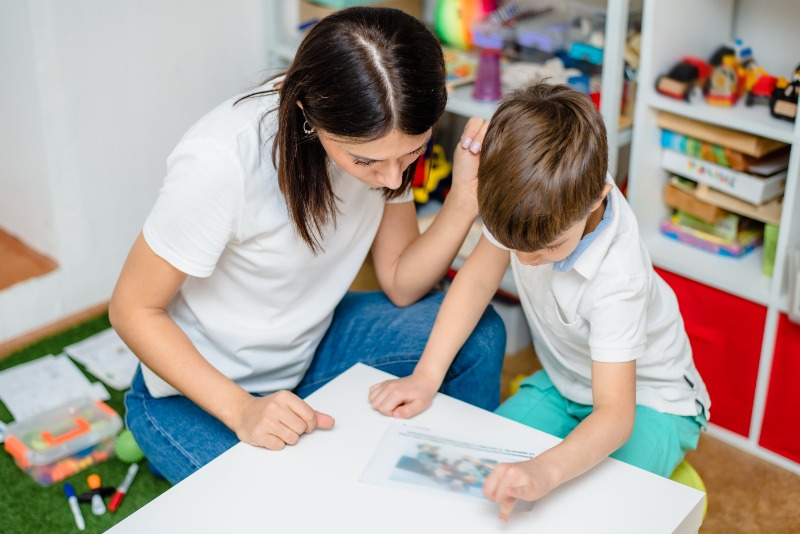 Stimuler et développer le vocabulaire chez les enfants